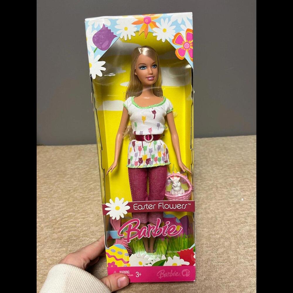 New in Box Barbie EASTER FLOWERS Mattel #M0928 Basket White Rabbit Bunny 2007